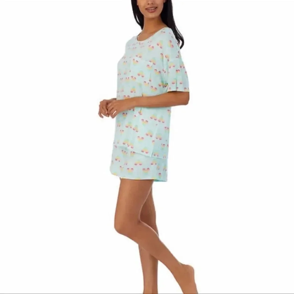 Disney Women's 2 Piece Short Sleeve Shirt & Short Pajama Set NWOT - Picture 5 of 6